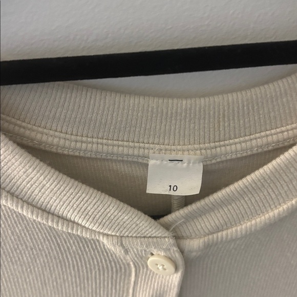 Lululemon Hold Tight long sleeve Henley - Picture 4 of 7